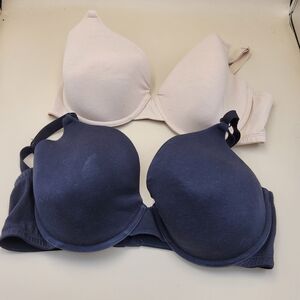 Lot Of 2 Fruit of the Loom size 40C Bras 1 Black 1 Beige Underwire Padded Cotton